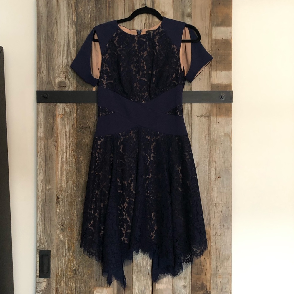 Bcbgmaxazria midi lace cute cocktail dress
